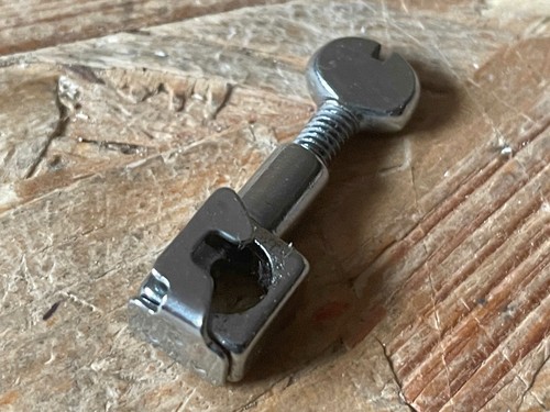 Nadelhalter für nähmaschine - nadelhalter,